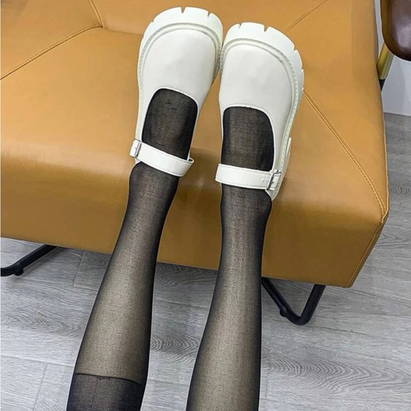 Shoes - Picture 2 of 3